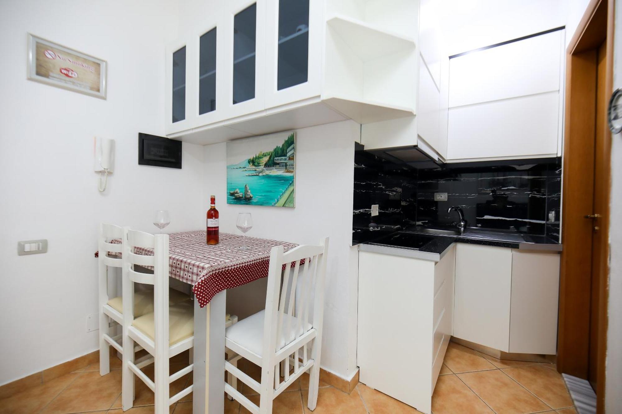 Noa Apartments Vlorë Екстериор снимка