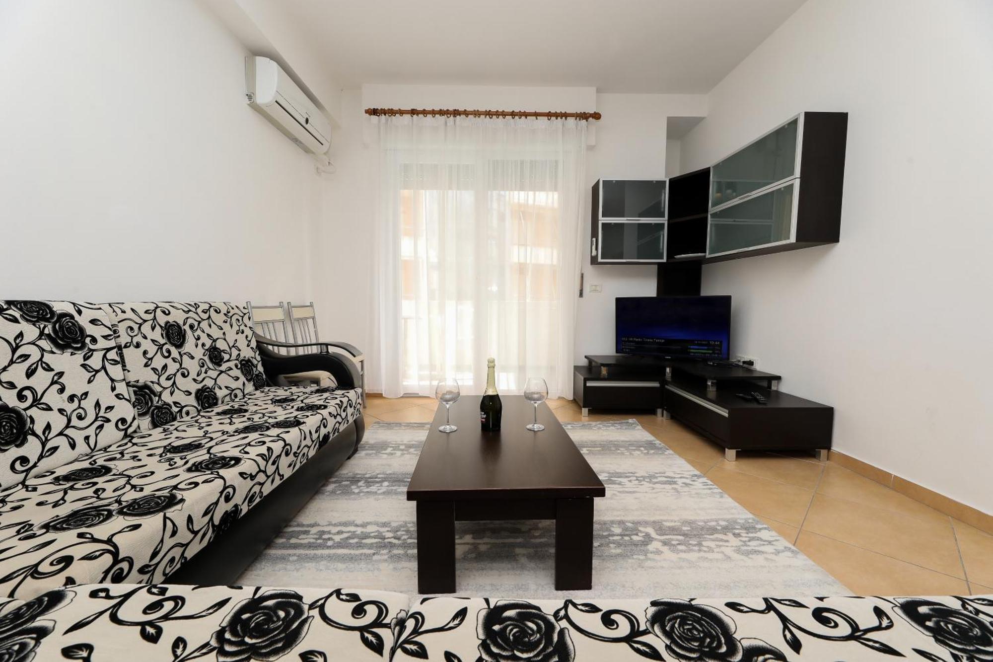 Noa Apartments Vlorë Екстериор снимка