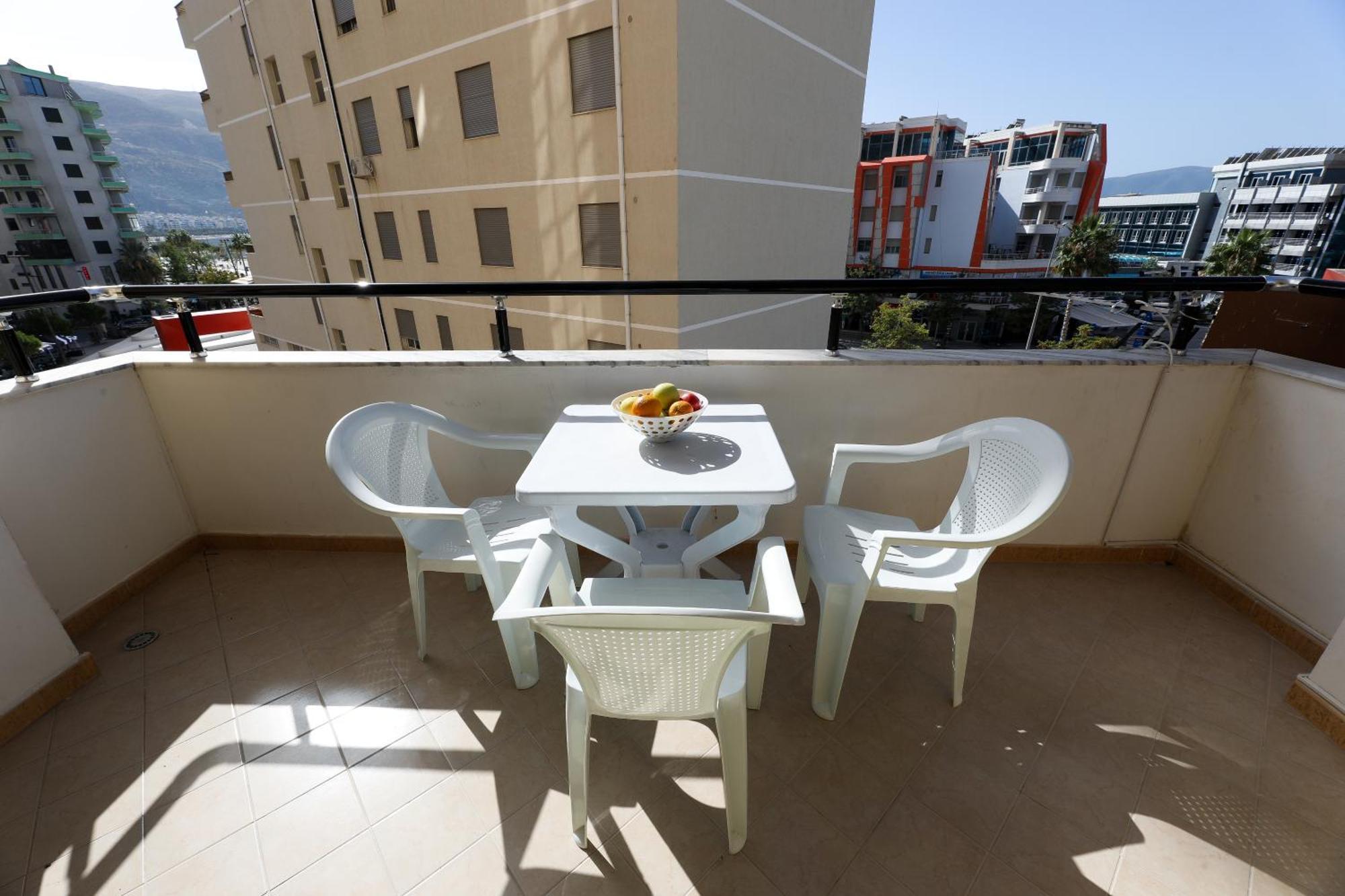 Noa Apartments Vlorë Екстериор снимка