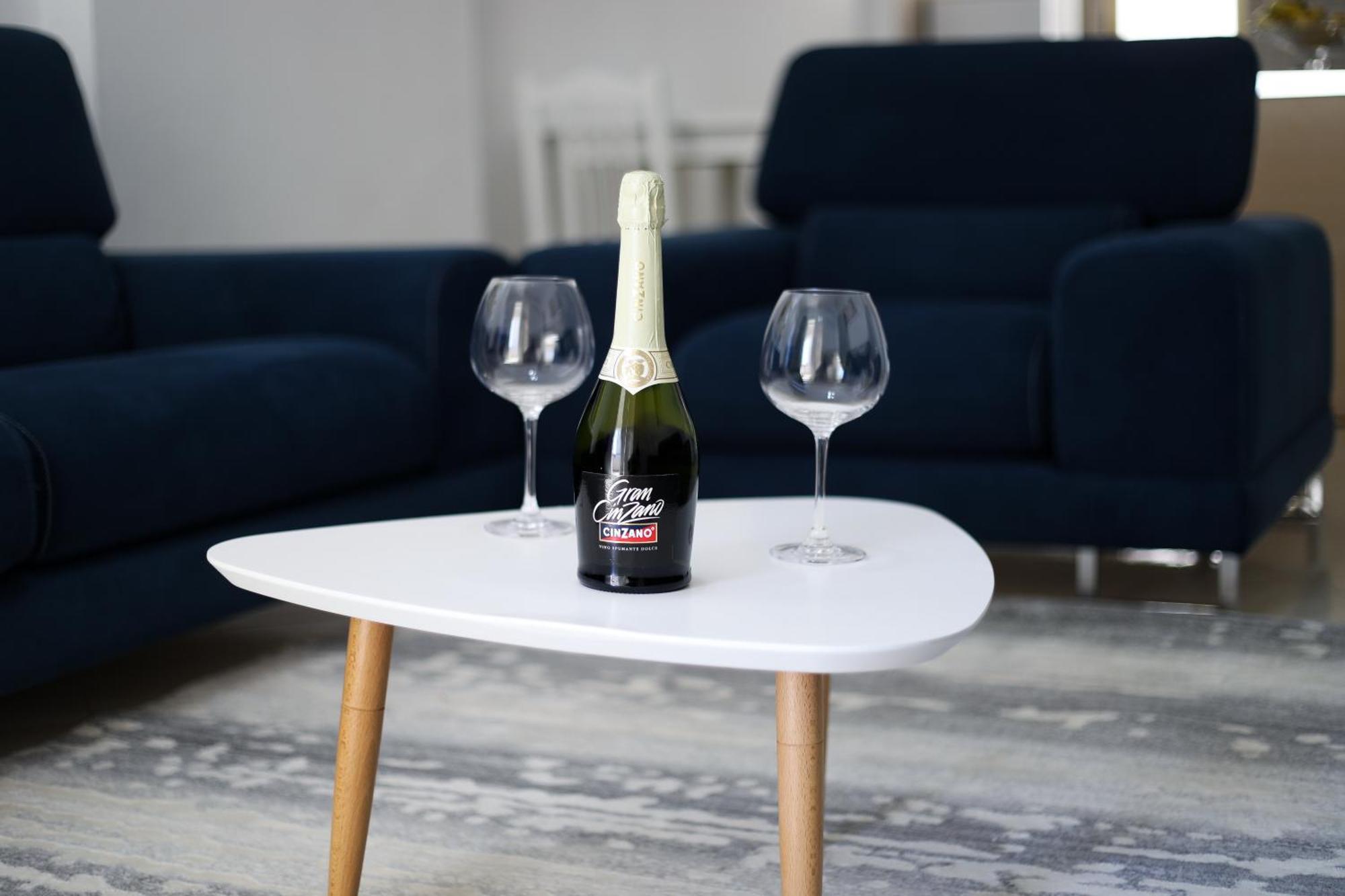 Noa Apartments Vlorë Екстериор снимка