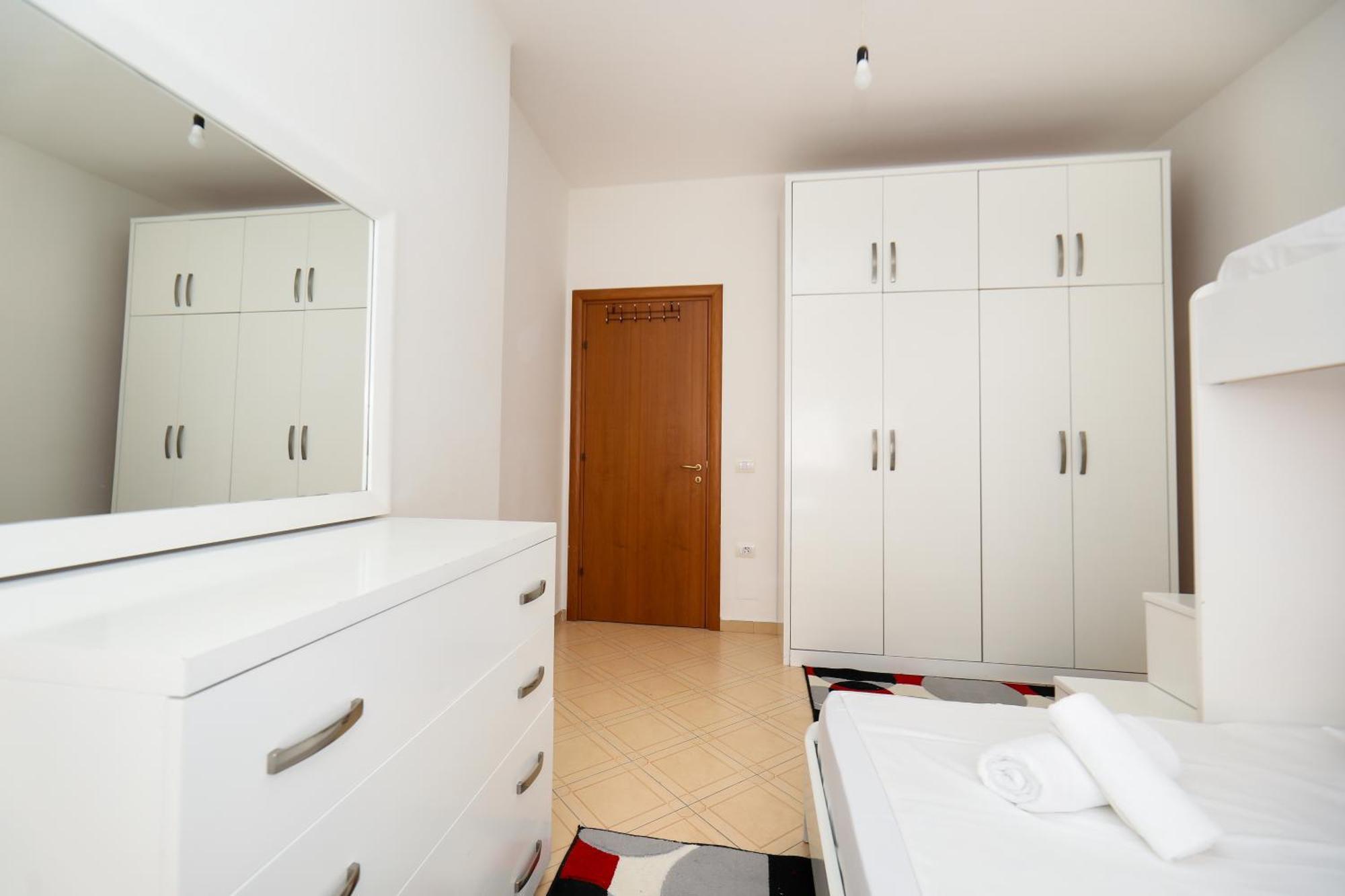 Noa Apartments Vlorë Екстериор снимка